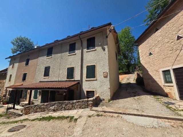 Casa indipendente in vendita a Bosco Chiesanuova VR