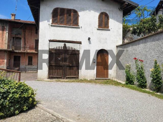 Casa indipendente in vendita a Bosisio Parini LC