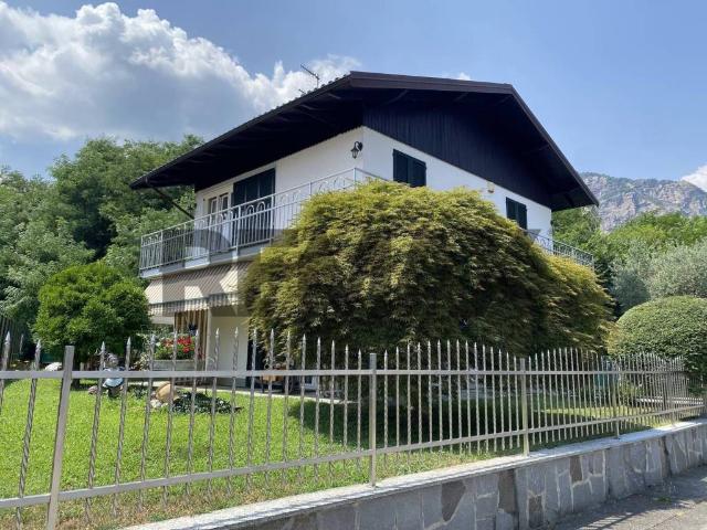 Casa indipendente in vendita a Baveno VB
