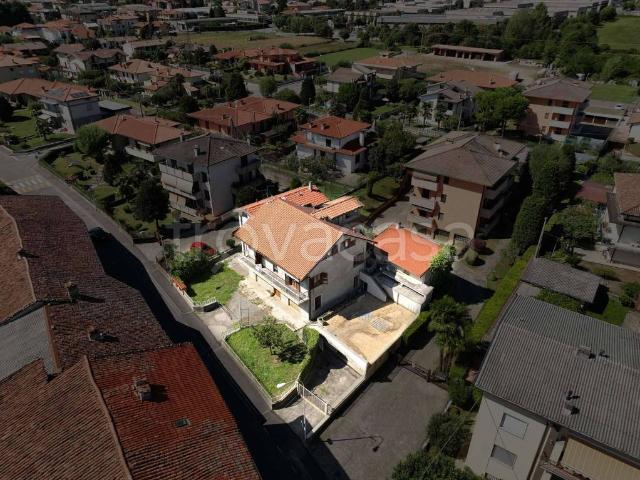 Casa indipendente in vendita a Baccanello, Calusco d'Adda