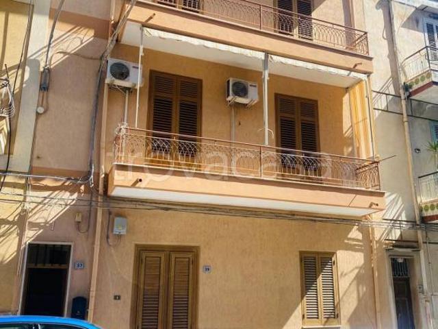 Casa indipendente in vendita a Bagheria via Luigi Capuana