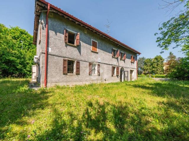 Casa indipendente in vendita a Bagnolo in Piano via della Repubblica