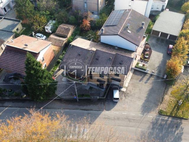 Casa indipendente in vendita a Bagnolo in Piano RE