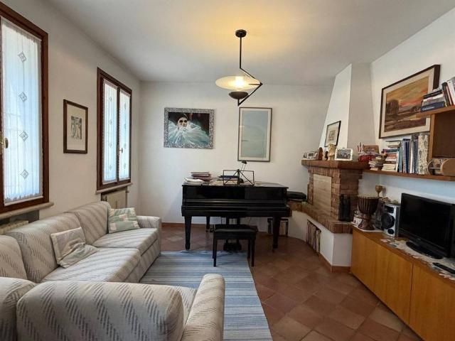 Casa indipendente in vendita a Bagnolo San Vito MN