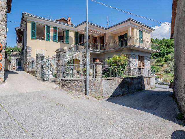 Casa indipendente in vendita a Bagnone