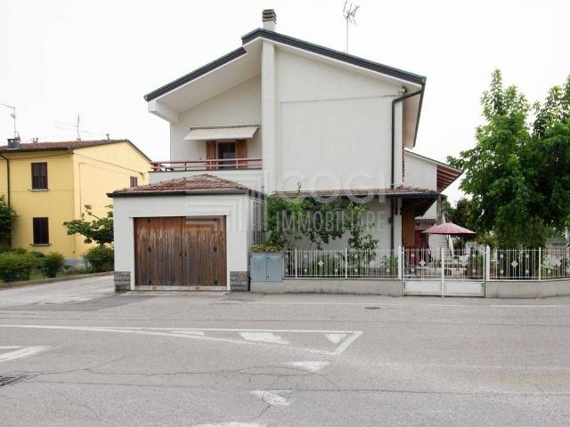 Casa indipendente in vendita a Bagnara di Romagna RA