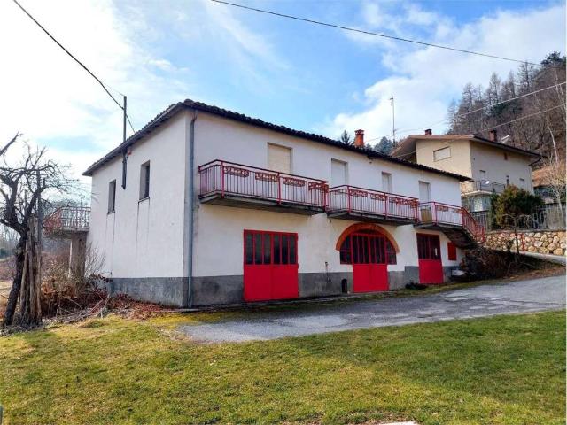 Casa indipendente in vendita a Bagnasco CN