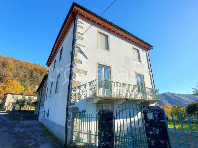Casa indipendente in vendita a Bagni di Lucca