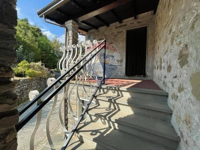 Casa indipendente in vendita a Bagni Di Lucca