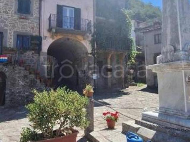 Casa indipendente in vendita a Bagni di Lucca