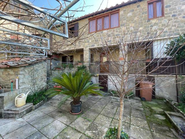 Casa Indipendente in vendita a Bagni di Lucca, Benabbio