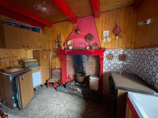 Casa indipendente in vendita a Bagni di Lucca LU
