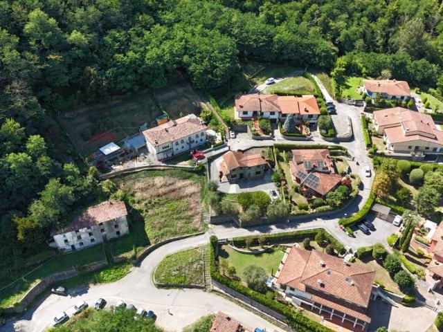 Casa indipendente in vendita a Bagni di Lucca LU