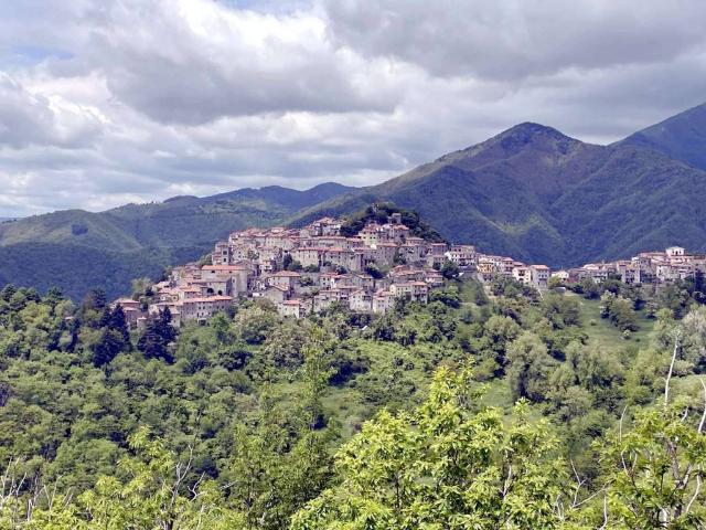Casa indipendente in vendita a Bagni di Lucca LU
