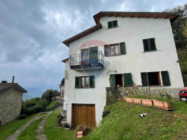 Casa indipendente in vendita a Bagni di Lucca LU