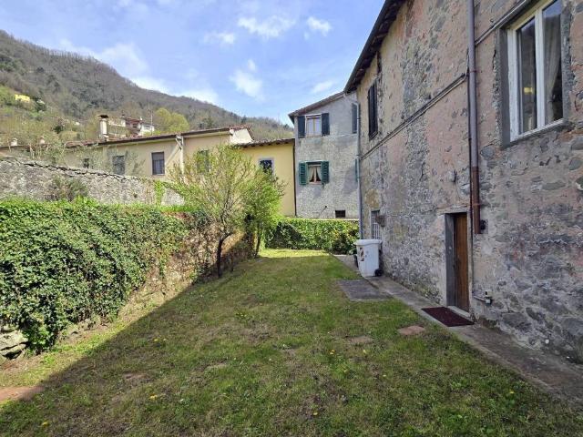 Casa indipendente in vendita a Bagni di Lucca LU