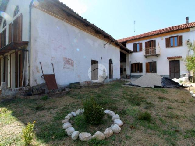 Casa indipendente in vendita a Baldissero d'Alba CN