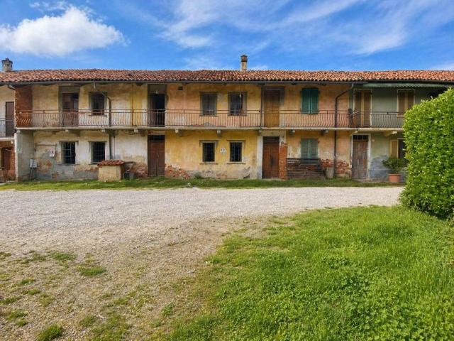 Casa indipendente in vendita a Baldissero d'Alba CN