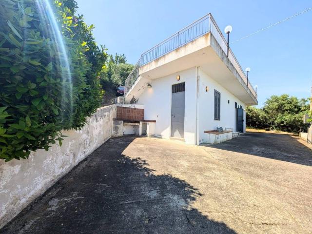 Casa indipendente in vendita a Barcellona Pozzo di Gotto ME