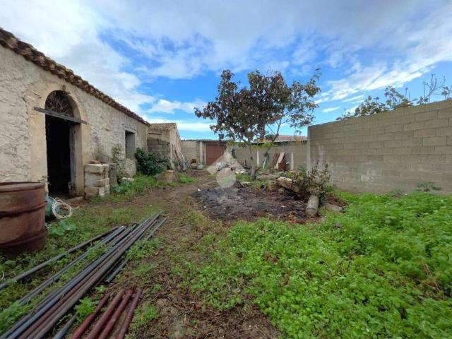 Casa indipendente in vendita a Baratili San Pietro OR