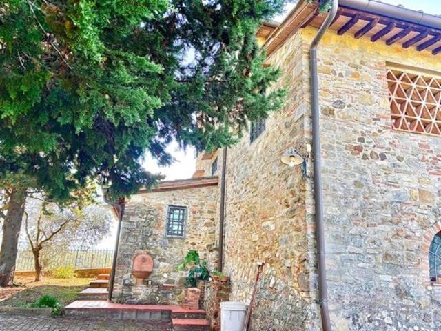 Casa indipendente in vendita a Barberino Tavarnelle FI