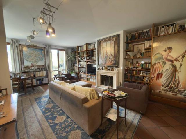 Casa indipendente in vendita a Barberino Tavarnelle FI