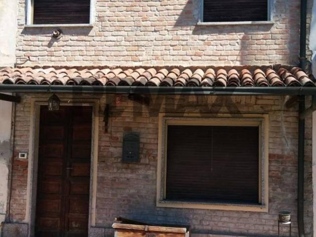 Casa indipendente in vendita a Barbianello PV