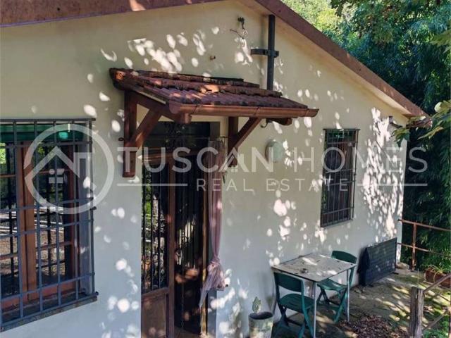 Casa indipendente in vendita a Barga LU