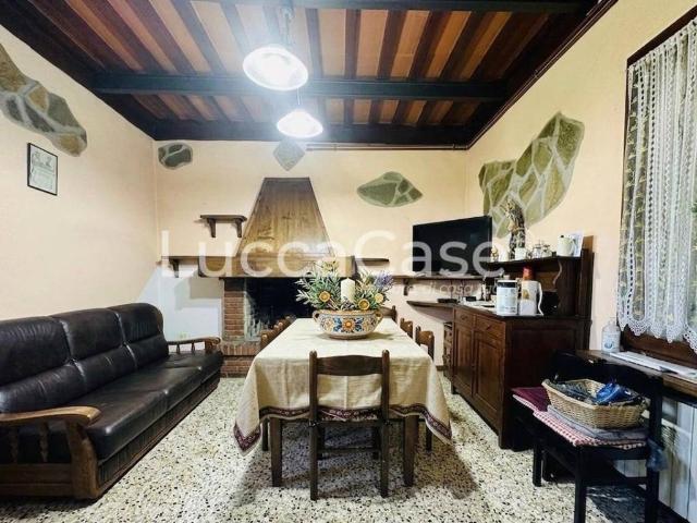 Casa indipendente in vendita a Barga LU
