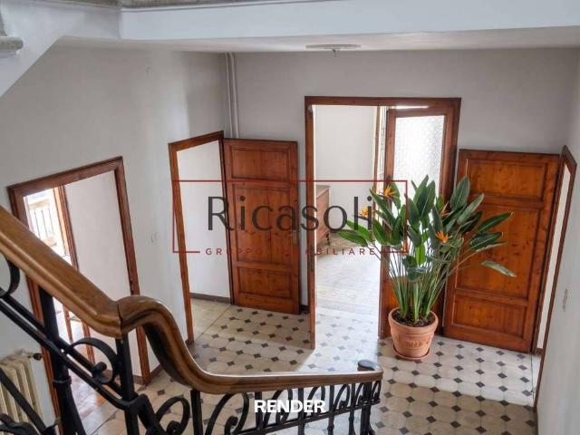 Casa indipendente in vendita a Barga LU