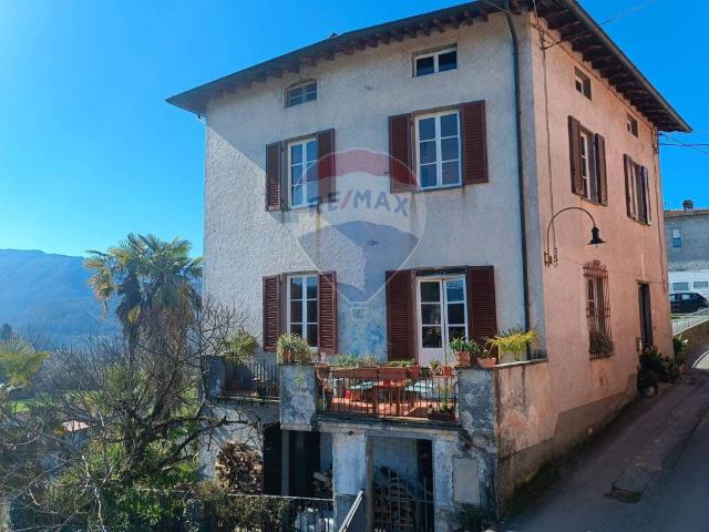 Casa indipendente in vendita a Barga LU