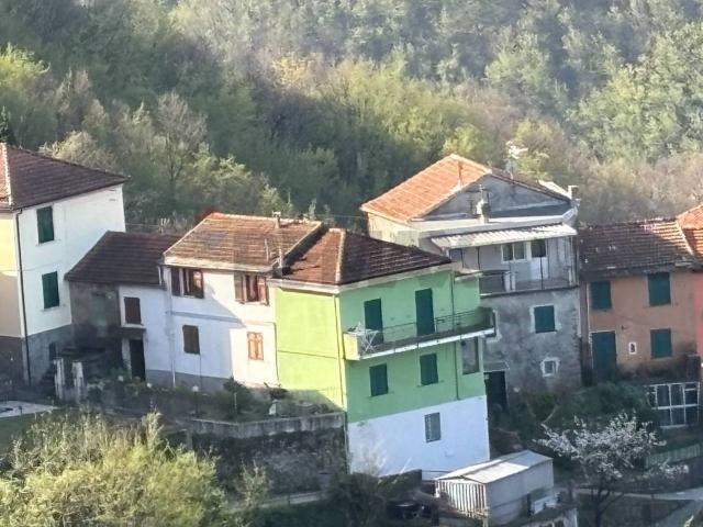 Casa indipendente in vendita a Bargagli GE
