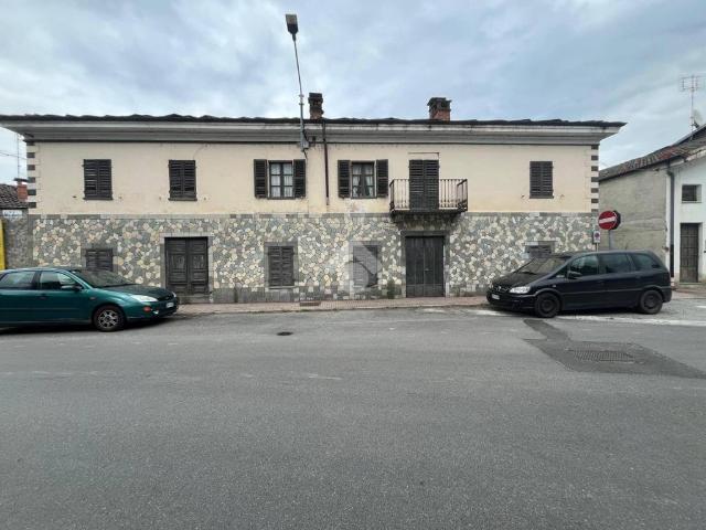 Casa indipendente in vendita a Barge CN