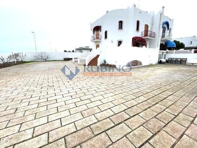 Casa indipendente in vendita a Bari