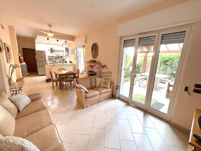Casa indipendente in vendita a Bari BA