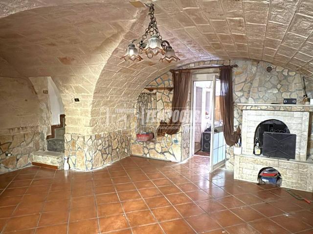 Casa indipendente in vendita a Bari BA