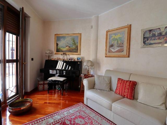 Casa indipendente in vendita a Bari BA