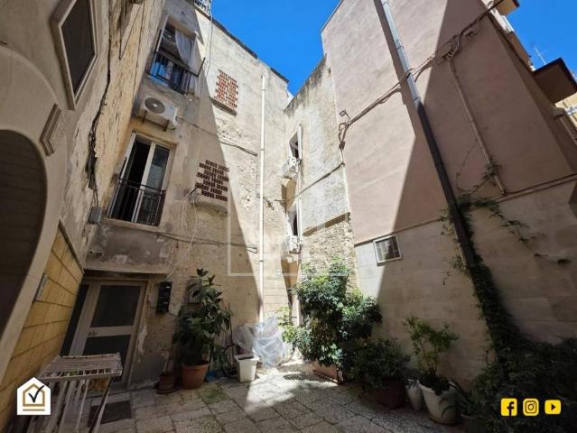 Casa indipendente in vendita a Bari, San Nicola Borgo Antico