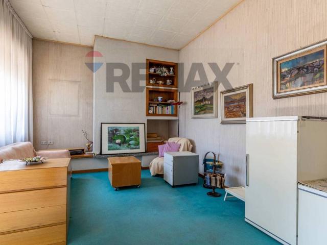Casa indipendente in vendita a Barzago LC