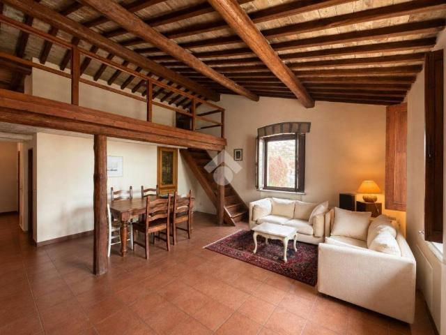 Casa indipendente in vendita a Bassano in Teverina via delle Fonti, 56