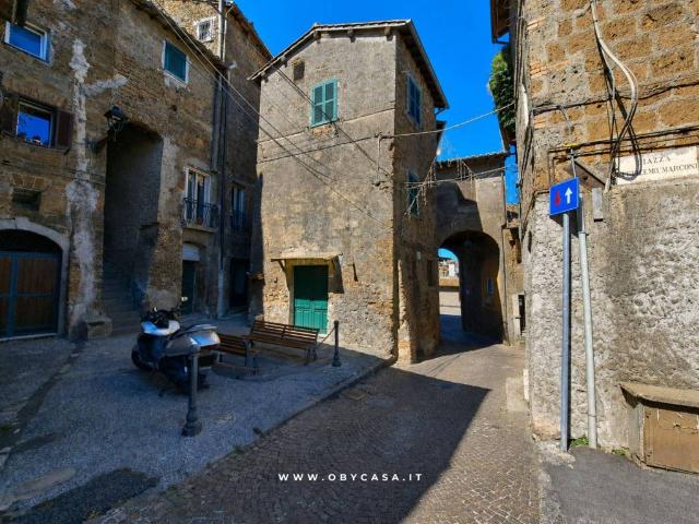 Casa indipendente in vendita a Bassano Romano VT