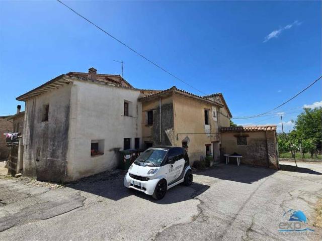 Casa indipendente in vendita a Bastardo, Giano dell'Umbria