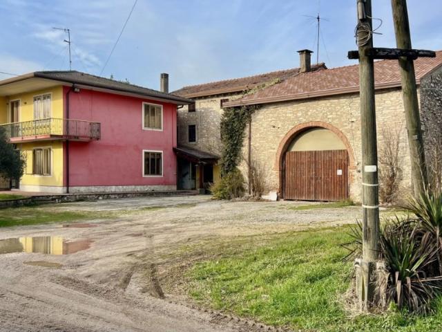 Casa indipendente in vendita a Bastia, Rovolon