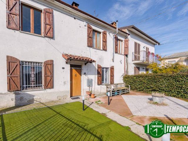 Casa indipendente in vendita a Bastida Pancarana PV