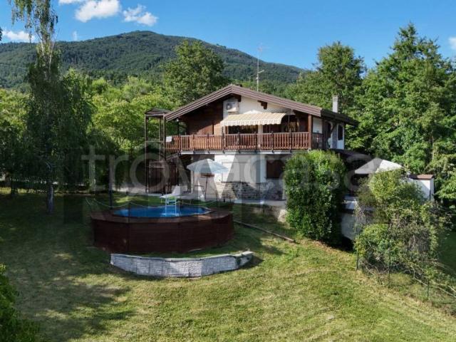 Casa indipendente in vendita a Bedonia