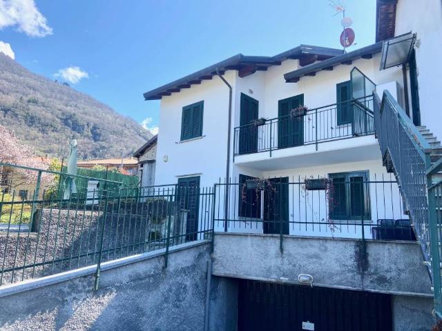 Casa indipendente in vendita a Bellano LC