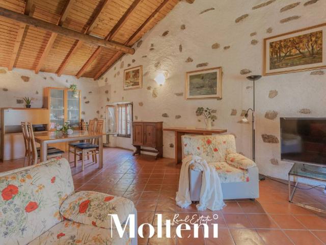 Casa indipendente in vendita a Bellano LC