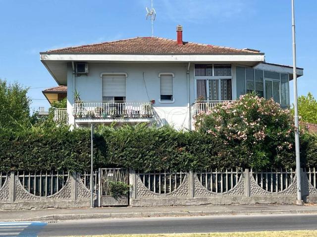 Casa indipendente in vendita a Bellaria, Bellaria Igea Marina