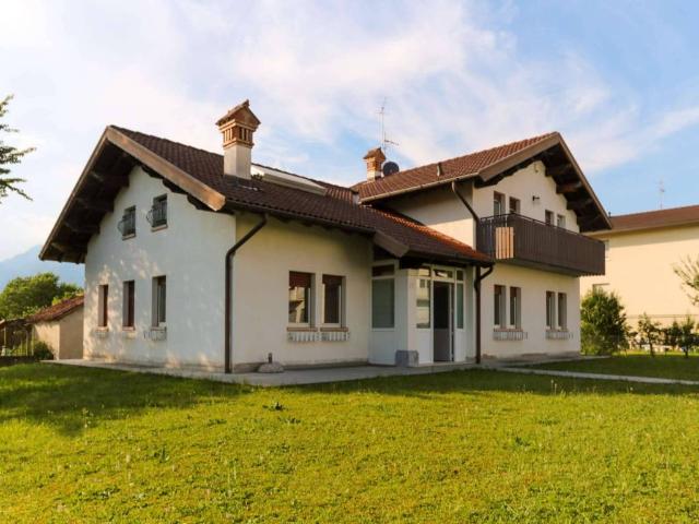 Casa indipendente in vendita a Belluno BL