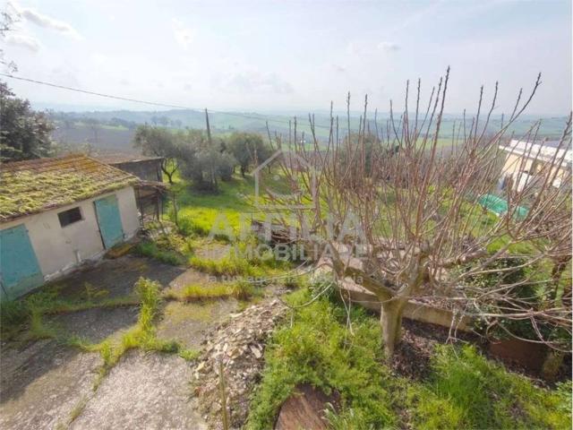 Casa indipendente in vendita a Belvedere Ostrense AN